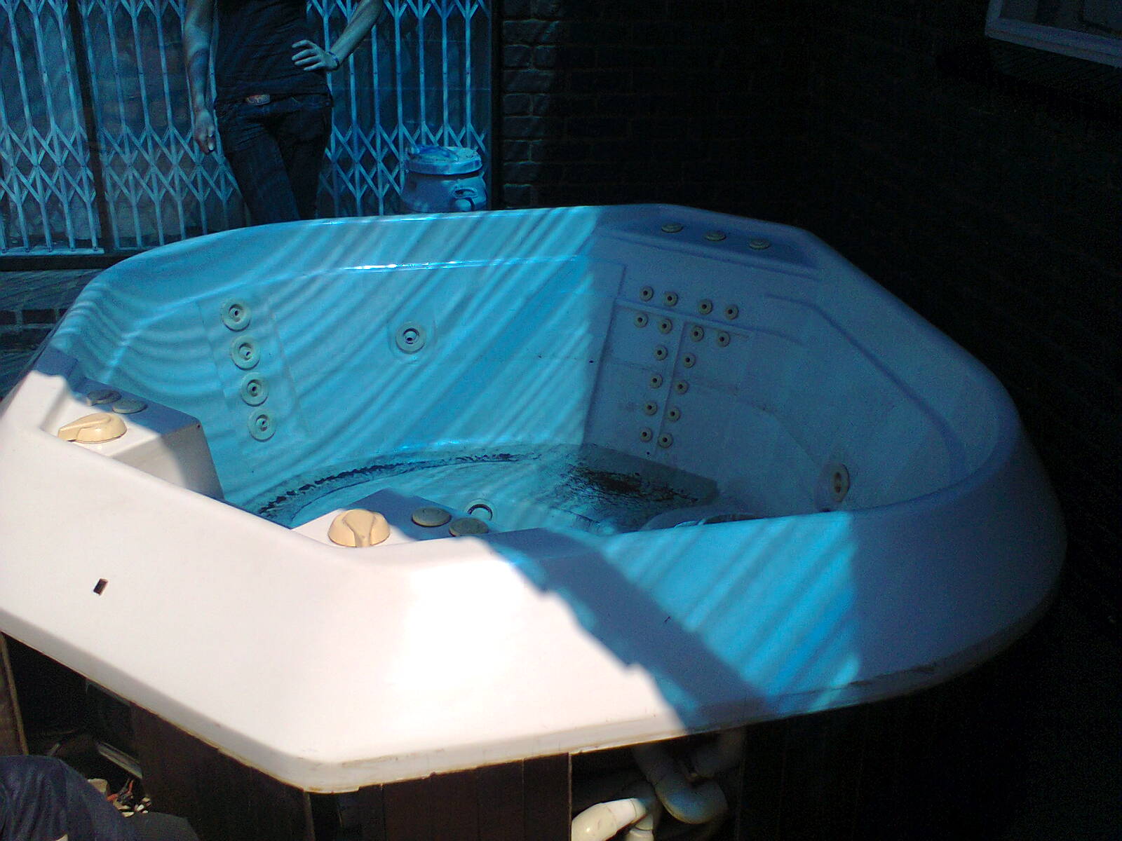 8 Seater Jacuzzi Jacuzzi Repairs GautengCall Now!! 073 488 6855